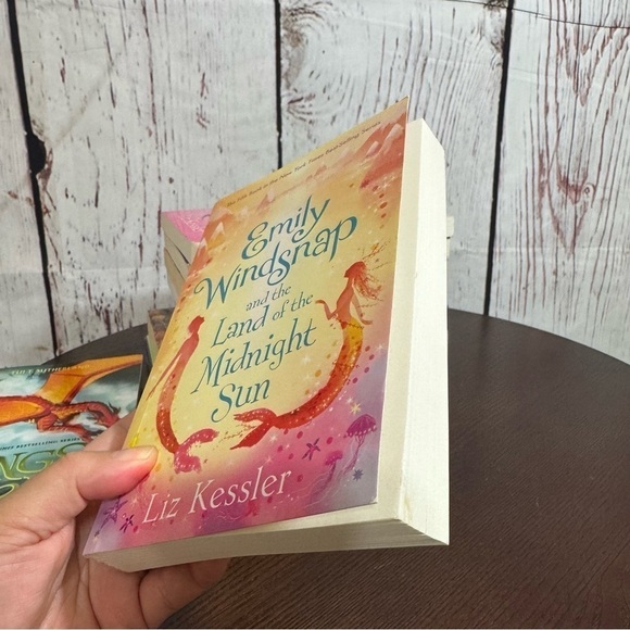 10 books for a young lady.  Emily Windsnap, ED Baker, Janette Rallison etc - Picture 16 of 16